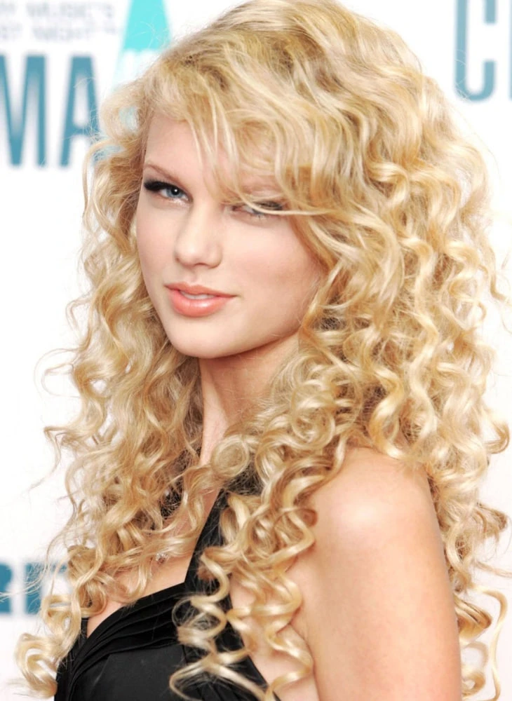 Taylor Swift đã củng cố vững chắc danh xưng “Công chúa nhạc đồng quê” trong lòng công chúng (ảnh: X)