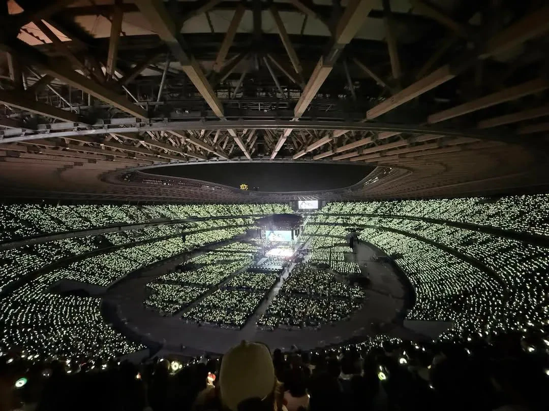 TWICE là nhóm nhạc Kpop đầu tiên biểu diễn tại MUFG Stadium