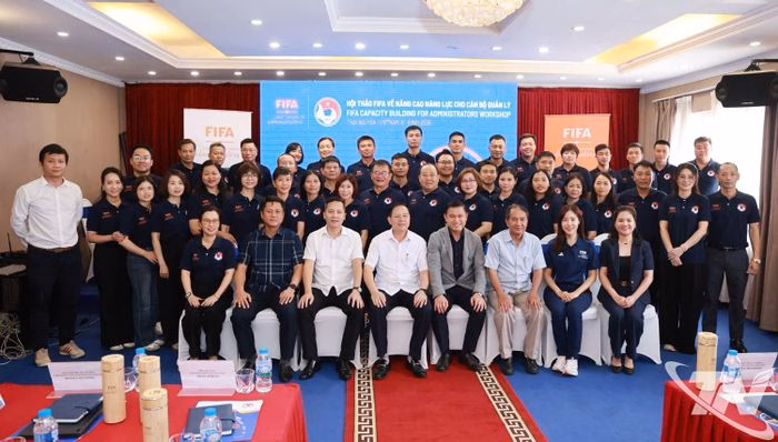 Kết thúc hội thảo, các cán bộ quản lý sẵn sàng áp dụng kiến thức mới vào thực tiễn điều hành CLB.