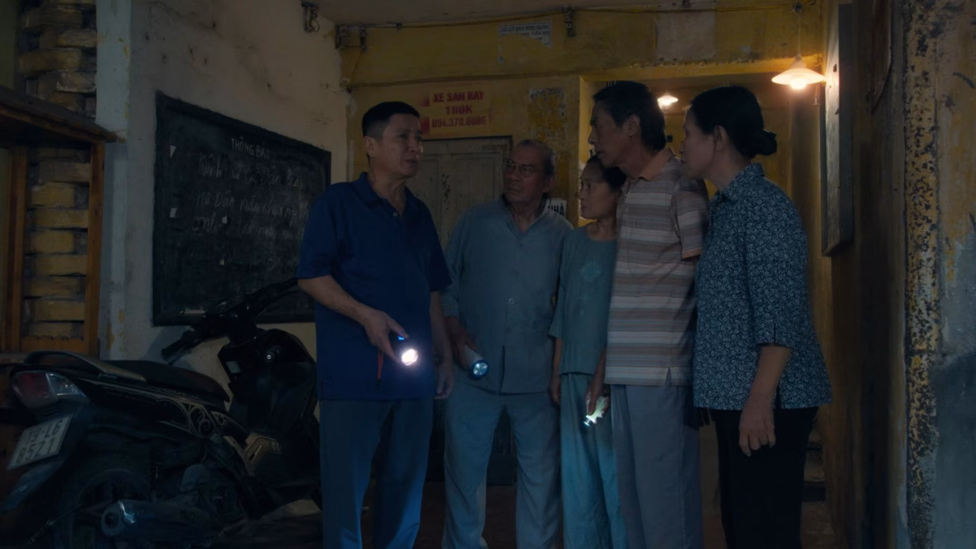 Hình ảnh hậu trường phim Dưới ô cửa sáng đèn
