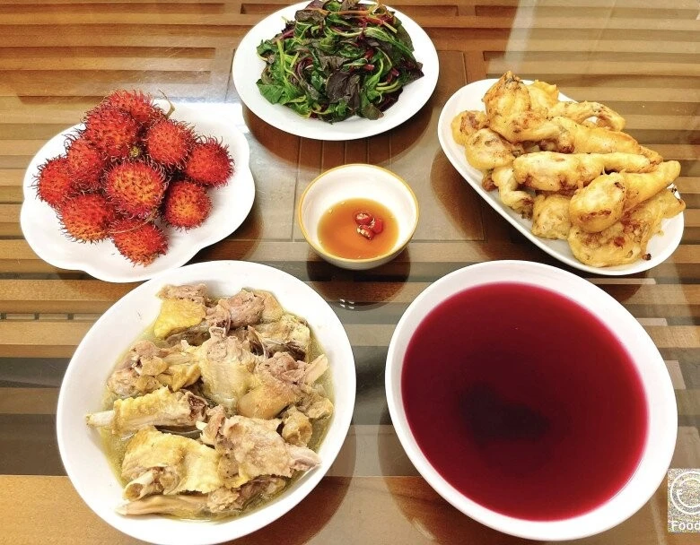 Mâm cơm dân dã nhưng đầy đủ dưỡng chất với 3 món ăn hài hòa hương vị.