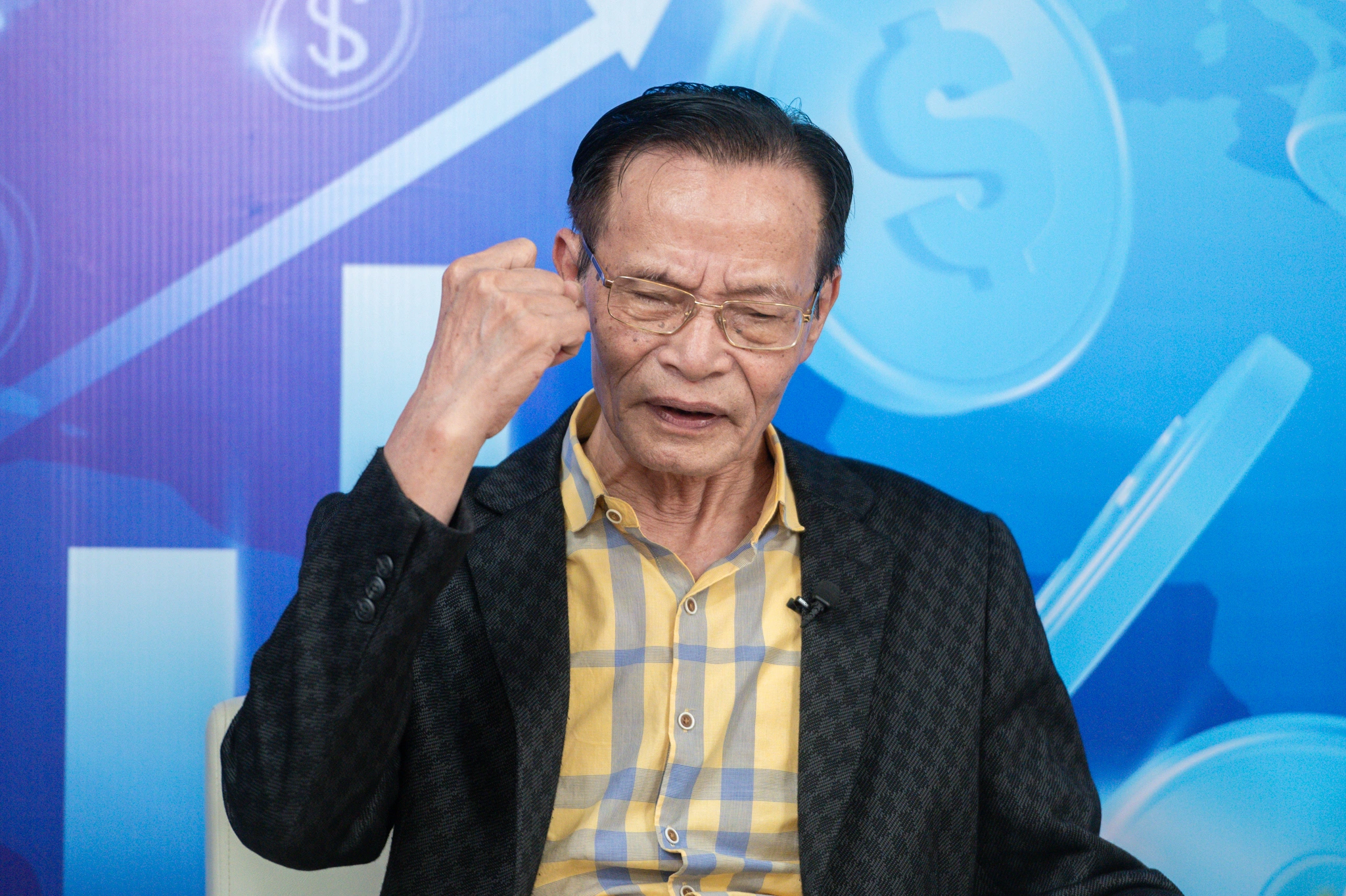 TS Lê Xuân Nghĩa nhấn mạnh tầm quan trọng của việc chủ động đáp ứng ESG để không bị bỏ lại phía sau (Ảnh: Thành Đông)